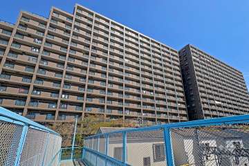 シスナブ池袋本町の外観（南西側から）