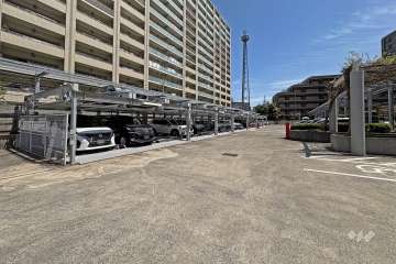 敷地内駐車場（屋外平面式）