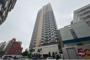 パークタワー池袋イーストプレイスの外観（北側から）