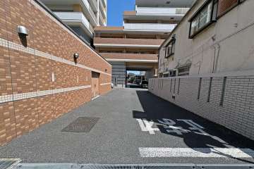 駐車場の出入口