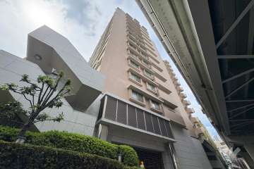 菱和パレス目白台グラーサの外観（南東側から）