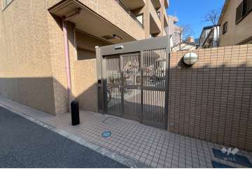 駐輪場の出入口