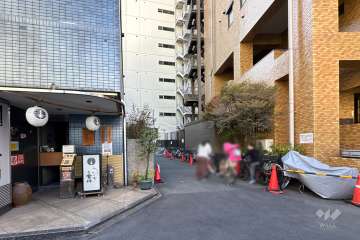 敷地北東側の前面道路