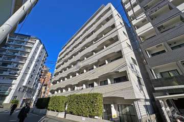 ライオンズマンション駒込六義園の外観（南側から）