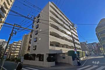 ライオンズマンション駒込六義園の外観（西側から）