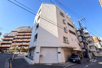駒込コーポラスの外観（北東側から）.