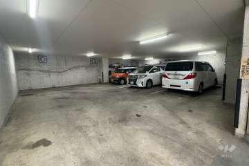 敷地内駐車場（屋内平面式）