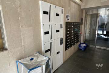 宅配ボックスと共用ポスト