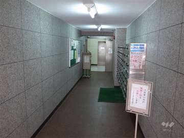 エントランスホール