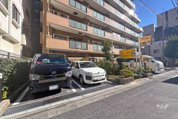 敷地内駐車場（屋外平面式）