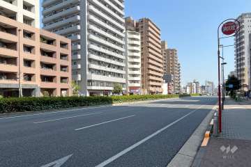 敷地南西側の前面道路