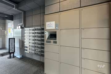 宅配ボックスと共用ポスト