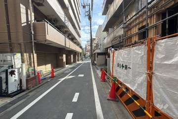 敷地南西側の前面道路