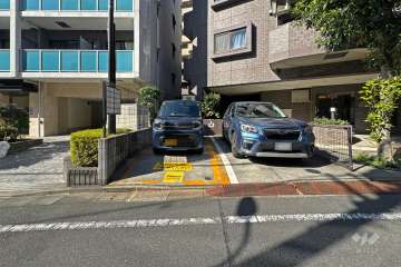 敷地内駐車場（屋内平面式）