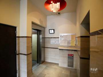 エレベーター（モニター付き）