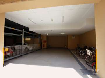 敷地内駐車場（屋内機械式）