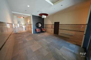 エントランスホール