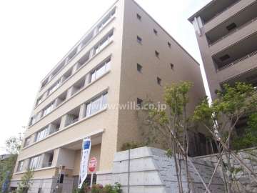 グランドメゾン芦屋翠ヶ丘スタイルの外観(南東側から)
