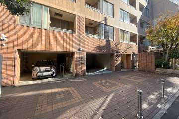 敷地内駐車場（屋内平面式）