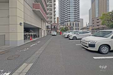 敷地内駐車場（屋外平面式）