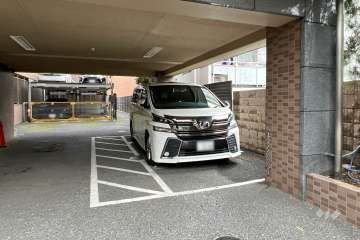 敷地内駐車場（屋内平面式）