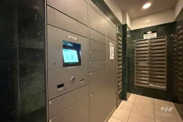 宅配ボックスと共用ポスト