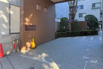 駐車場の出入り口