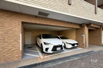 敷地内駐車場（屋内平面式）