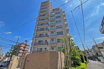 パークホームズ南大塚の外観（北西側から）
