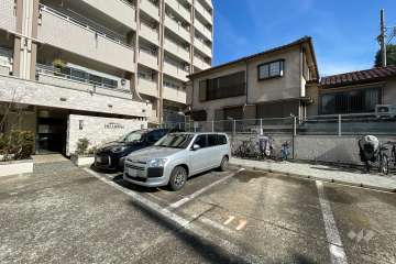 敷地内駐車場（屋外平面式）
