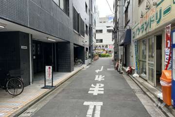 敷地の西側前面道路（北側から）_1