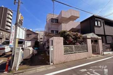 スマートホームズ北池袋の外観（北西側から）