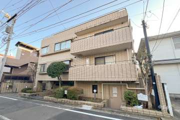 パラシオン椎名町の外観（北西側から）