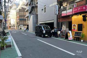 敷地北側の前面道路