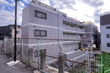 光建ヴォルフスガルテン護国寺の外観（北西側から）