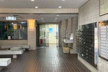 エントランスホール