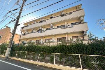 日神パレス千川の外観（東側から）