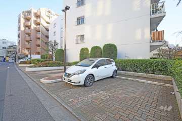 敷地内駐車場（屋外平面式）