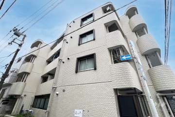 メゾン・ド・ペルシュの外観（西側から）