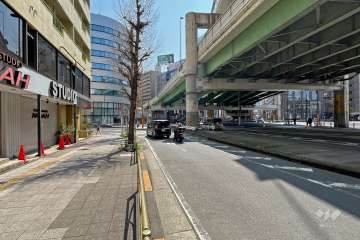 敷地南西側の前面道路（川越街道・首都高速5号池袋線）
