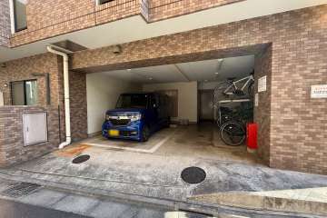 敷地内駐車場（屋内平面式）