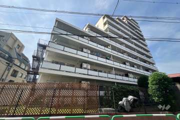 東建池袋要町マンションの外観（南西側から）