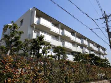 アルビス池田204号棟の外観（南西側から）