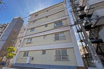 池袋本町第二ローヤルコーポの外観（北西側から）