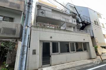 ルシール南大塚の外観（南西側から）