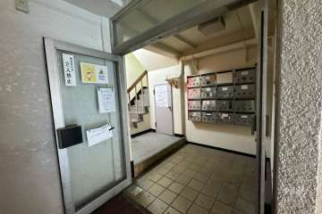 エントランスホール