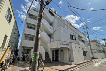 キャッスルマンション千早町の外観（北東側から）