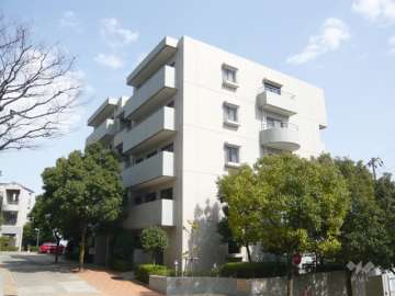 日商岩井芦屋ガーデンヒルズ3号棟の外観（北西から）