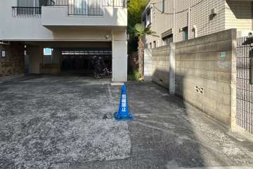 敷地内駐車場（屋外平面式）