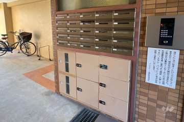 宅配ボックスと共用ポスト